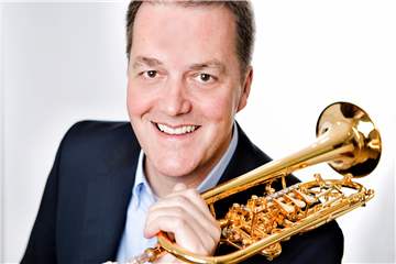 Peter Mönkediek, Solotrompeter des WDR-Sinfonieorchesters, spielt am Sonntag in der Pfarrkirche St. Otger.