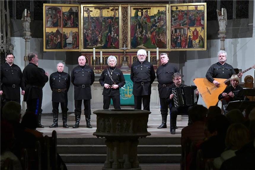 Konzert mit Peter Orloff und dem Kosaken-Chor in Lünen ist abgesagt Peter Orloff und die Schwarzmeer-Kosaken (Archivbild) sollten wieder in der Stadtkirche St. Georg gastieren. Doch das Konzert wurde abgesagt.