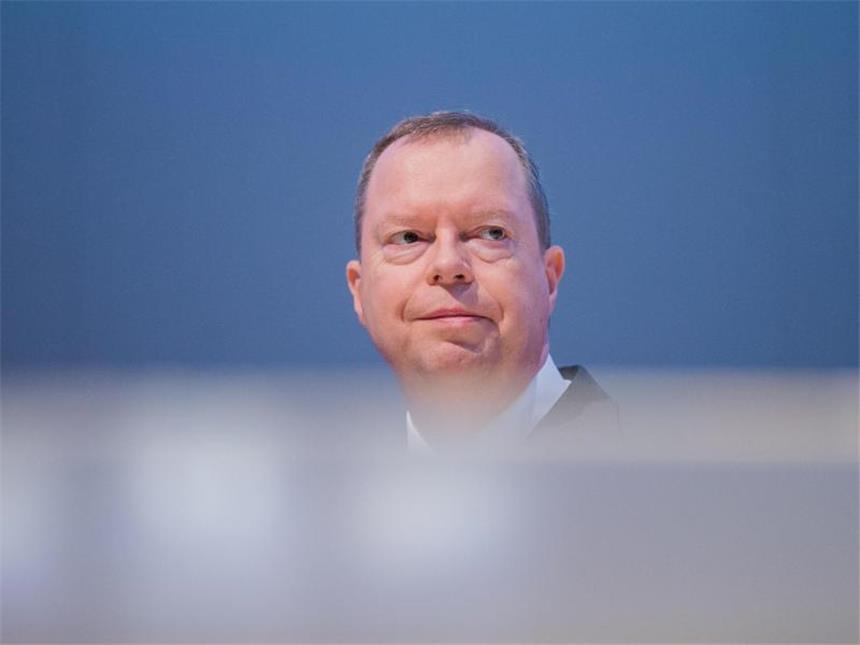 Innogy-Chef erwartet baldigen Durchbruch bei Elektroautos Peter Terium ist der Chef von Innogy, einem der größten deutschen Energiekonzerne. Foto: Rolf Vennenbernd