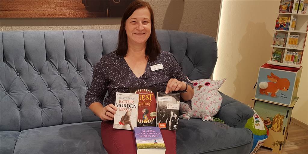 „Sehr heftig und sehr, sehr spannend“ – Buchhändlerin Petra Dreesens Buchtipps für den Sommer Petra Dreesen gibt fünf Buchtipps für den Sommer.