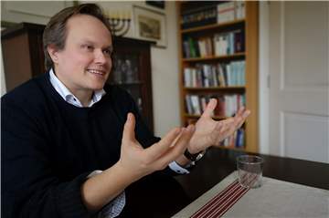 Pfarrer Michael Ostholthoff leitet die katholische Sixtus-Gemeinde Haltern.