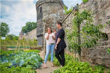 Pflücken erlaubt: Wo früher Betreten verboten war, dürfen sich heute Besucher und Bürger an Obst und Gemüse bedienen. Foto: 90Grad Photography/Hilger & Schneider GbR