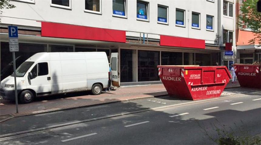 PHD-Kinderwelt zieht in alten Rewe in Castrop PHD-Kinderwelt heißt das Geschäft, das in die seit Monaten leer stehenden Räume des ehemaligen Rewe am Biesenkamp einzieht.