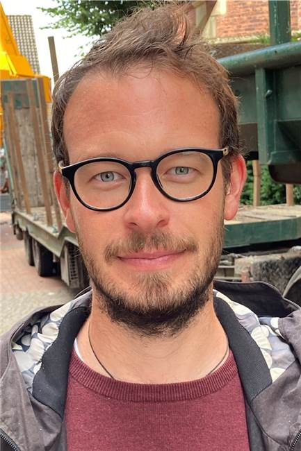 Fällung der Rotbuche an der Sixtus-Kirche: „Da blutet einem das Herz“ Philipp Artmann von der Unteren Naturschutzbehörde des Kreises begleitete die Fällung.