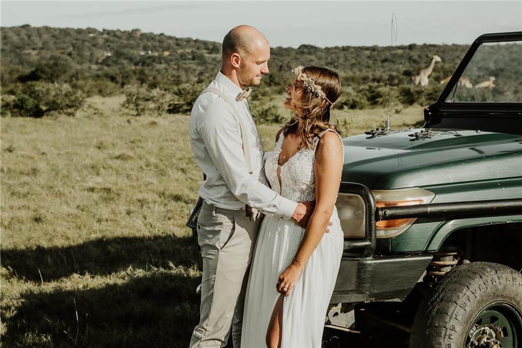 Hochzeit zwischen Elefanten und Giraffen - nun das Kreispokal-Finale Hochzeitsfoto.