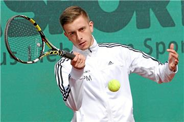 Philipp Marek führt die Herren des Werner TC in die Hallensaison und freut sich dort auf schnelle Ballwechsel.