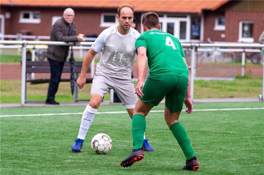 Vielversprechende Talente: Alles, was Sie über Flaesheims Neuzugänge wissen müssen Philipp Moos (h.) und seine Flaesheimer Teamkollegen haben einige neue Gesichter in der Mannschaft begrüßen können.