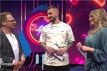 Phillip Mandla war in der dritten Folge der SAT.1-Show „Voll verschossen mit Ralf Schmitz“ dabei.