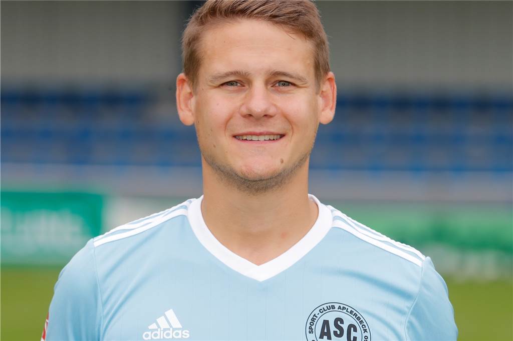 SG Massens Pierre Szymaniak trifft Sonntag seinen Ex-Klub ASC wieder und hofft auf Söldes Patzer Pierre Szymaniak spielte viele Jahre für den ASC 09 Dortmund.