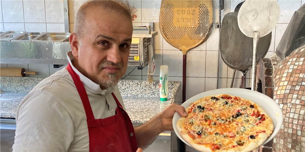 Nach 18 Jahren: Bekannte Castrop-Rauxeler Pizzeria muss schließen Pizzabäcker „Karo“ muss seine Pizzeria in der Castroper Altstadt schließen.