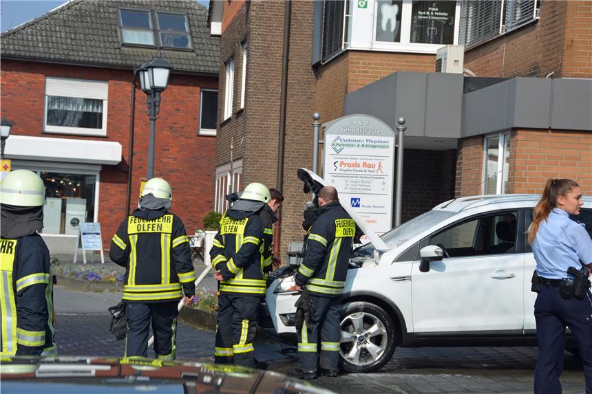 Olfenerin verhindert größeren Auto-Brand Pkw-Brand an der Bilholtstraße.
