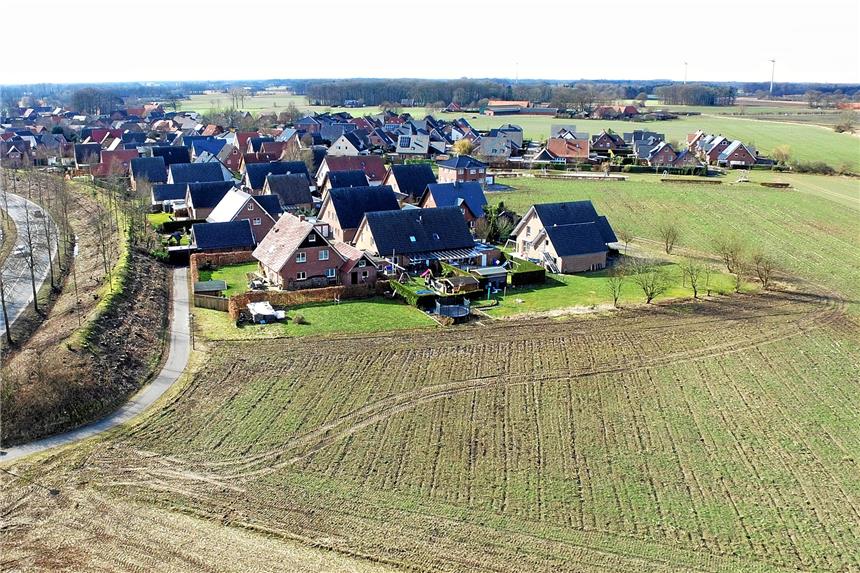 Wer auf ein Grundstück im Südlohner Baugebiet hoffen darf Platz für neue Häuser: Jetzt ging es um die Vergabekriterien für das Baugebiet Scharperloh II in Südlohn. Rund um die bestehenden Häuser sollen in Zukunft die neuen Baugrundstücke erschlossen werden