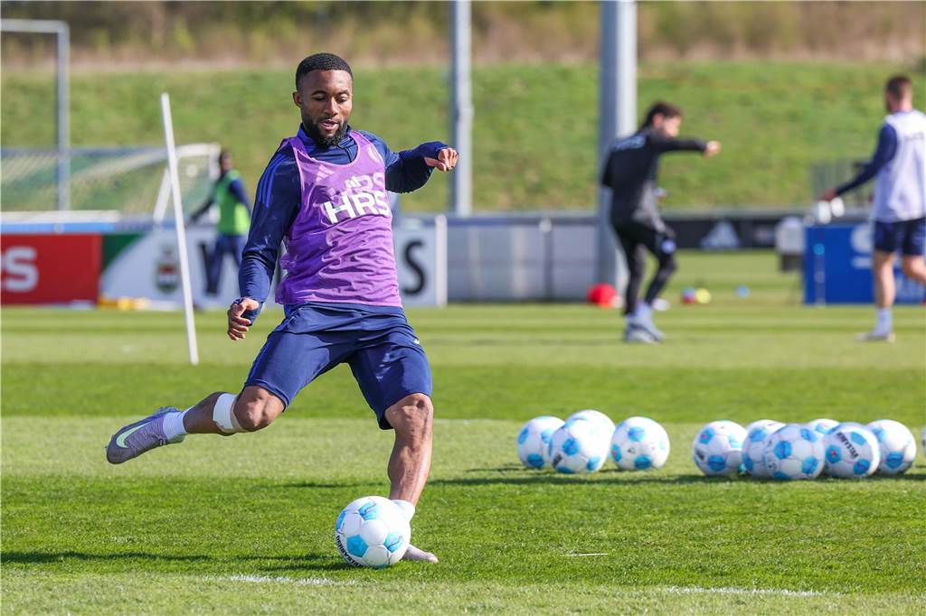 Moussa Sylla, Schalke 04, Training 2. April 2025