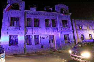 Polizeieinsatz im Oktober 2016 vor einem von Neonazis bewohnten Haus in der Emscherstraße in Unterdorstfeld.