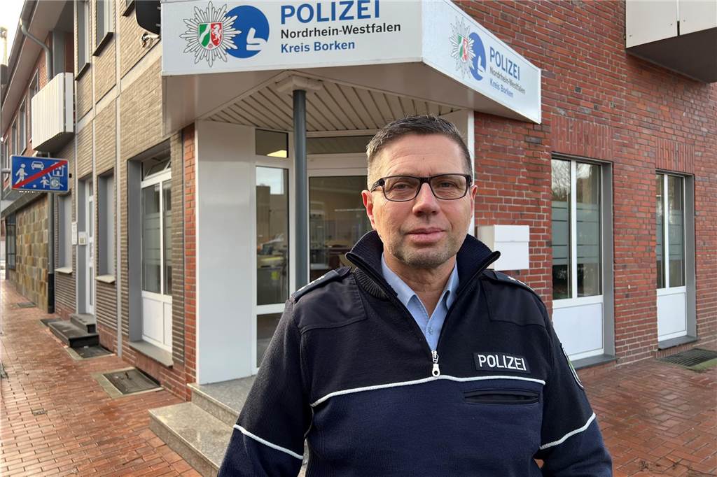 Klimaschutz, Kommissar, Kohle : Bunter Mix für den Legdener Gemeinderat Polizeihauptkommissar Holger Büscher besetzt seit Januar 2023 die Polizeistation in Legden.