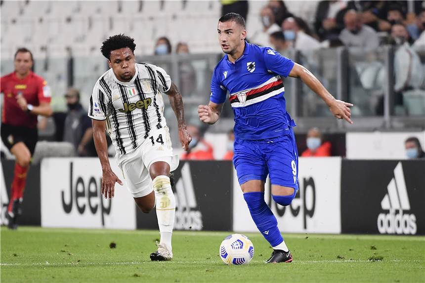 Wie Cristiano Ronaldo: Weston McKennie positiv auf Corona getestet Positiver Corona-Test: Schalkes ausgeliehener Mittelfeldspieler Weston McKennie (l.), hier im Trikot von Juventus Turin.