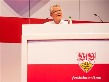 Präsident Wolfgang Dietrich möchte den VfB Stuttgart in den kommenden Jahren im oberen Tabellendrittel etablieren. Foto: Christoph Schmidt/Archiv
