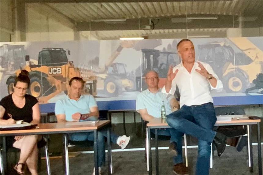 „Dinkelbündnis“ macht ernst und tritt in allen Wahlbezirken an Prof. Dr. Berthold Wigger (r.) und das Dinkelbündnis gehen ambitioniert in die anstehenden Kommunalwahlen.