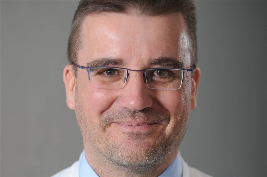 Kinderklinik-Leiter sieht schwere Corona-Folgen von Mediensucht bis Gewalt Prof. Dr. Dominik Schneider leitet die Kinderklinik in Dortmund.