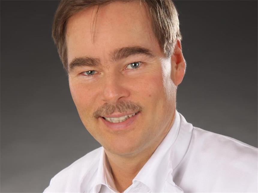 Cortison - Segen und Fluch eines hochwirksamen Medikaments Prof. Dr. med. Frank Buttgereit ist Leitender Oberarzt an der Klinik mit Schwerpunkt Rheumatologie und Klinische Immunologie der Charité-Universitätsmedizin Berlin. Foto: Frank Buttgereit/dpa-tmn