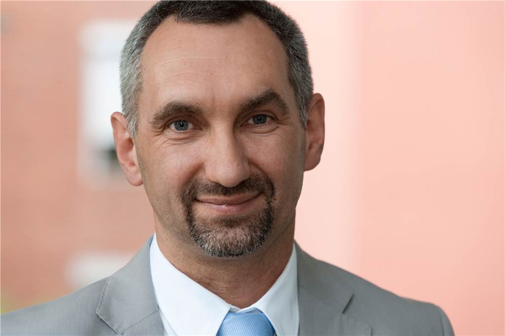 Kinderärzte und Kinderkliniken am Limit: Droht ein Notstand, was müssen Eltern jetzt wissen? Prof. Dr. Michael Paulussen.
