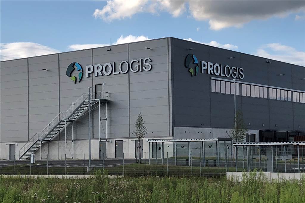 Schluss bei Caterpillar – neue Nutzung des Geländes steht wohl fest Prologis ist in Dortmund und im Ruhrgebiet schon an mehreren Standorten vertreten - hier am Kanalkreuz in Datteln, wo das Logistikzentrum erst vor Kurzem eröffnet wurde. Ein Logistikpark auf der Westfalenhütte in Dortmund soll 2023 fertig sein.