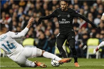 PSG muss länger auf Neymar (r) verzichten. Foto: Enrique de la Fuente/Shot for pr