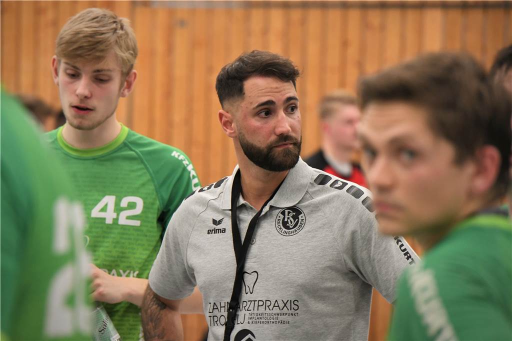 „Mehr als 2G Plus geht nicht“ - Handballvereine sehen Grenzen erreicht PSV-Trainer Nadim Karsifi könnte sich englische Wochen in den Osterferien vorstellen.