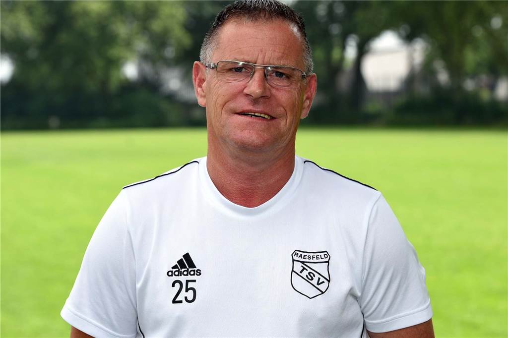 Wird der Kreisliga-Gipfel zwischen dem TuS Gahlen und dem TSV Raesfeld zum flachen Hügel? Raesfelds Trainer Christian Gabmaier