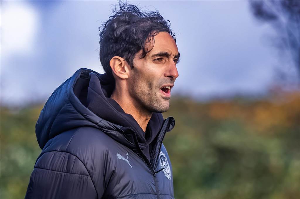 Brünninghausen will beim Jahresabschluss punkten: „Winterpause ist bitter nötig“ Rafik Halim tritt am Saisonende als Trainer des FC Brünninghausen ab.