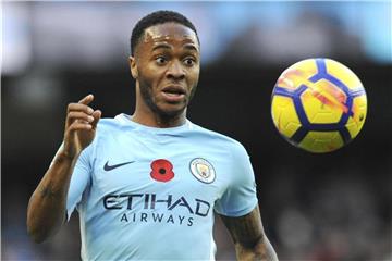 Raheem Sterling soll bei seiner Ankunft am Stadion von einem Unbekannten getreten und rassistisch beleidigt worden sein. Foto: Rui Vieira