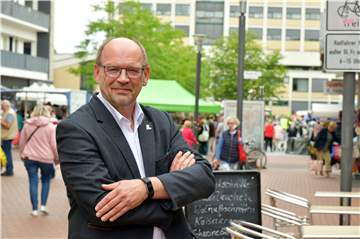 Rainer Schmeltzer ist Landtagsabgeordneter der SPD. Jetzt will er Bürgermeister in Lünen werden. Seine Motivation: Als echter Lüner Dinge in der Stadt verändern.  