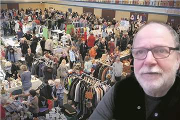 Rainer Zinke (64) veranstaltet mit seiner Firma "Messecom Nord" in Haltern unter anderem den Vintage-Markt in der Seestadthalle.