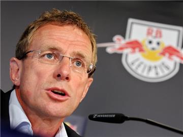 Ralf Rangnick sah den peinlichen Auftritt in Luxemburg mit an. Foto: Jan Woitas