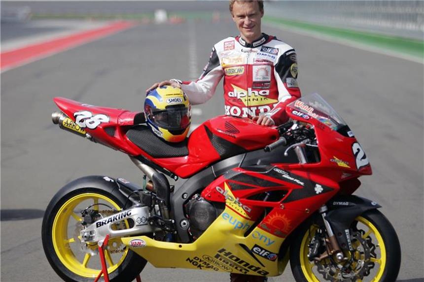 Kurve auf Sachsenring wird nach Ralf Waldmann benannt Ralf Waldmann starb am 10. März an den Folgen eines Herzinfarkts. Foto: Michael Hanschke