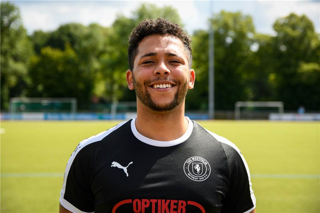 Nach langen Jahren wieder vereint: Bei Wethmar steht bald ein Brüderpaar auf dem Platz Raphael Mark ist sieben Jahre älter als sein jüngerer Bruder Marcel.