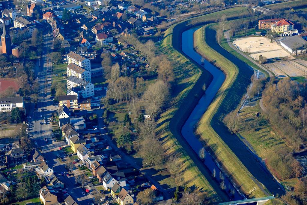 Rapphofs Mühlenbach mit dem Gelände des Reitvereins Dorsten.