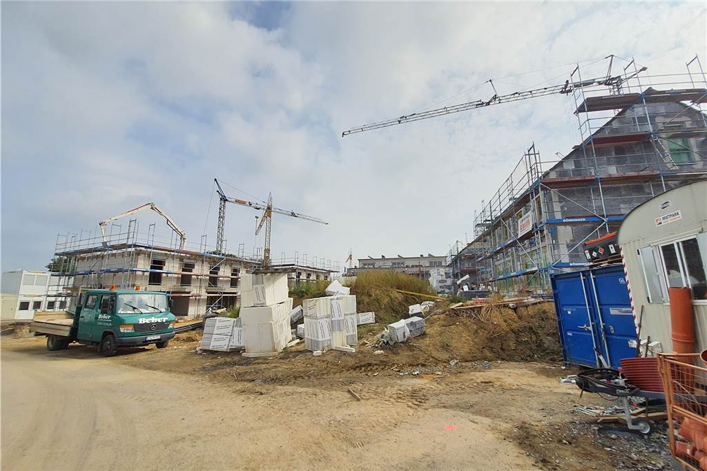 Schlüsselfertig Bauen im Ruhrgebiet: Auf gut vernetzte Nachbarschaft Rasant ist der Baufortschritt im Wohnpark zu beobachten: Vor wenigen Wochen stand im Osten des Wohngebietes noch nichts, nun stehen bereits mehrere Rohbauten.
