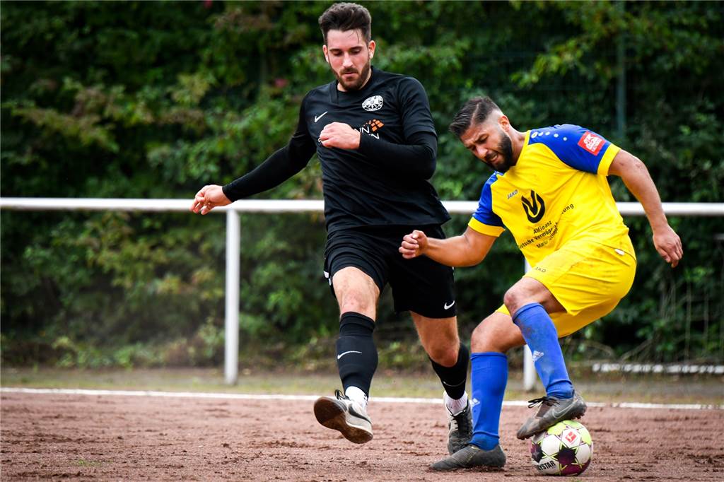 Neuzugang von Trabzonspor dreht erstmals auf sorgt für den nächsten Kantersieg der SG Gahmen Rasit Tekin (r.) und die SG Gahmen haben den nächsten Sieg eingefahren.