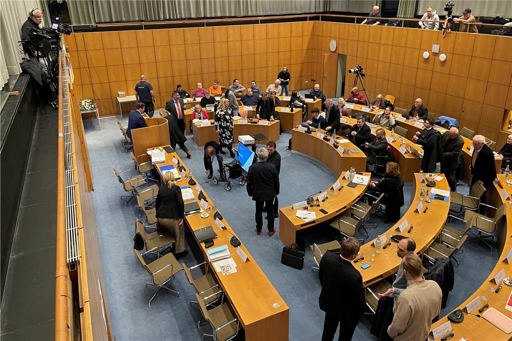 Kämmerer verrät: So viele „Listenhunde“ gibt es in Castrop-Rauxel Ratssitzung am 7.12.2023 im Ratssaal der Stadt Castrop-Rauxel: Hier wurde die neue Hundesteuersatzung mit großer Mehrheit beschlossen.