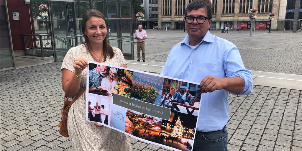 Raumplanerin Katharina Ruhr und Schausteller Patrick Arens haben sich in mehreren Werkstattgesprächen mit dem Hansaviertel in Dortmund befasst und stellen jetzt die Ideen für das Cityquartier vor. Insgesamt wurden von dem Büro „Stadt + Handel“ neun Quartiere innerhalb des Walls ausgemacht.