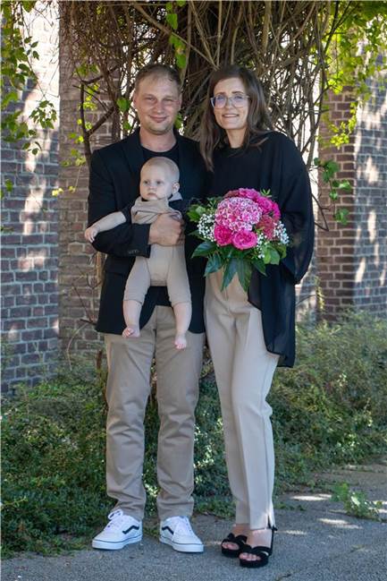 Ehemalige Schulkameraden: Rebecca Hamelmann und Alexander Mrachacz heiraten Rebecca Hamelmann und Alexander (geborener) Mrachacz feierten sie im Ristorante Il Gambero am Rhein-Herne-Kanal.