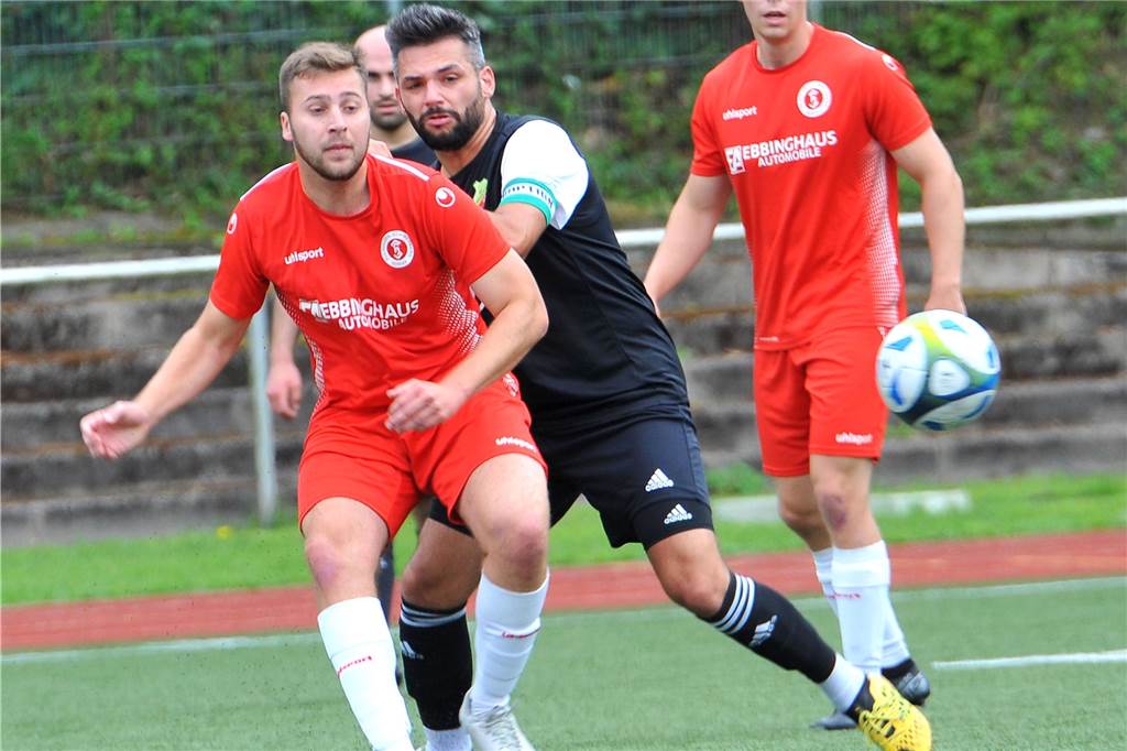 Mehr geht nicht: Holzen-Sommerberg empfängt Westhofen – eine Säule hat sich schwer verletzt Rechtzeitig wieder fit: Holzen-Sommerbergs Dustin Pfeiffer (l.).