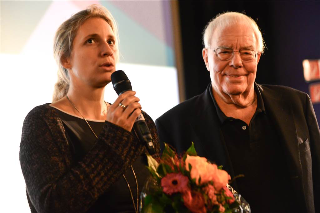 Bei Christian Bruhn singt das ganze Kino mit Regisseurin Lisa Marie Reich mit Christian Bruhn nach der Vorstellung von „Meine Welt ist die Musik“.