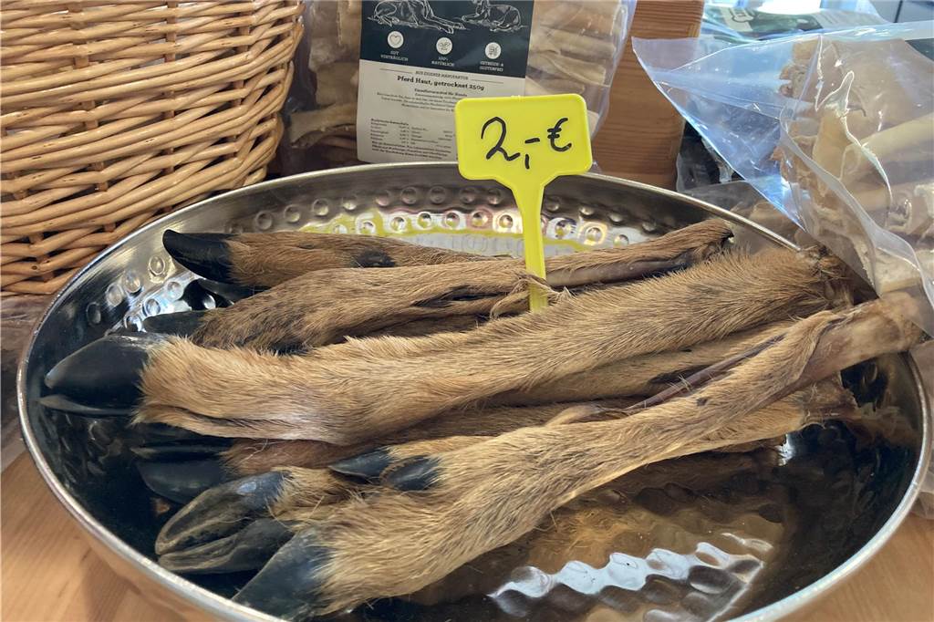 Gesunde Ernährung für Hund und Mensch ist Tanja Haß‘ Leidenschaft Rehbeine mit Fell