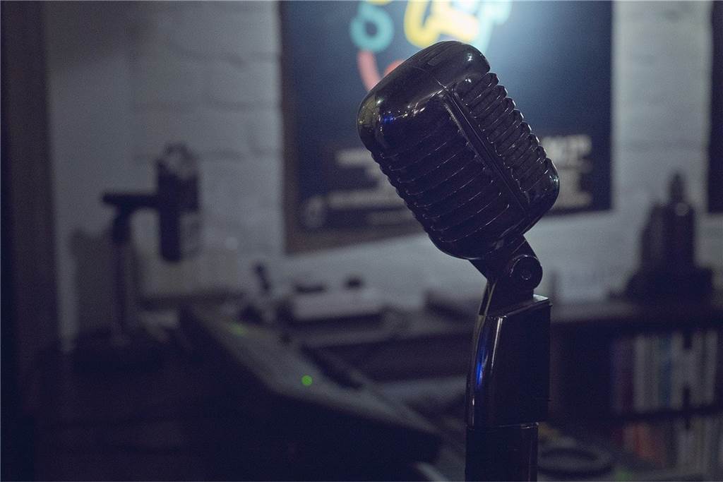 Band „Reif“ im Radio-Contest: Hörer können online über Song abstimmen „Reif“ probt im Musikkeller von Iris Brandwieder im Münsterland.