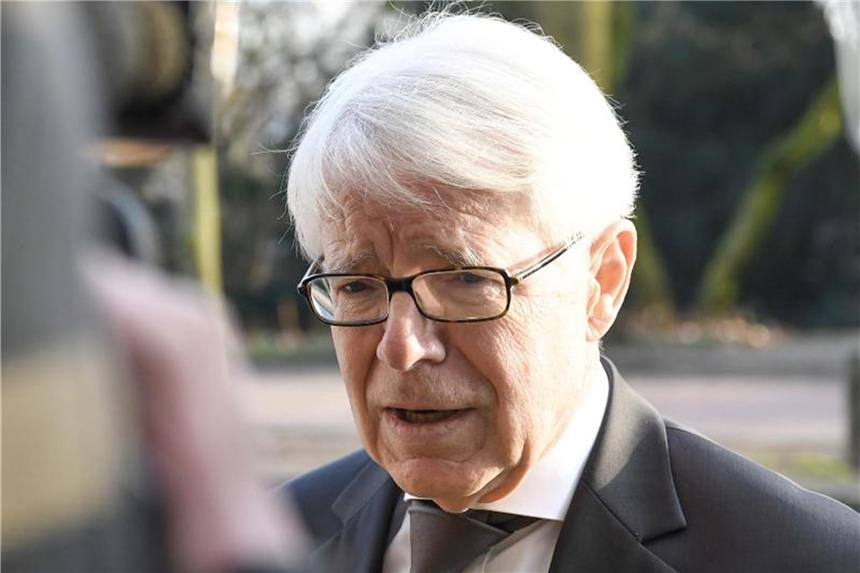BVB-Präsident sieht Dortmund nicht mehr als Bayern-Jäger Reinhard Rauball ist zu sehen. Foto: Carmen Jaspersen/Archiv
