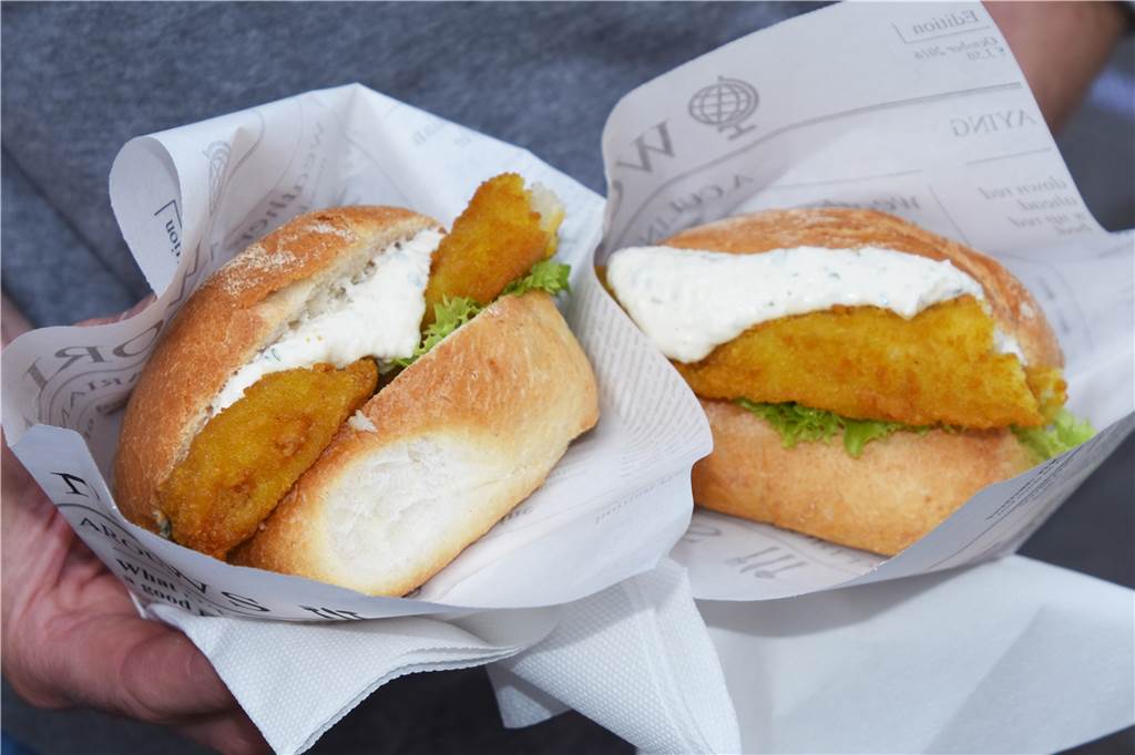 So kommen Sie für 9 Euro von Ahaus nach Hamburg oder Kiel Reisende müssen Geduld haben, bevor sie in den Genuss der Urlaubsvorzüge wie beispielsweise leckere Fischbrötchen, kommen.