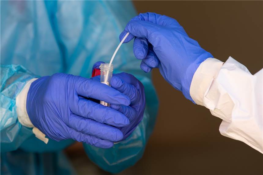 Ärzte können nicht mehr an Hilfsorganisationen oder den Kreis verweisen Reiserückkehrer, Lehrer und Beschäftigte aus Kitas werden ab sofort von den Hausärzten auf das Coronavirus getestet.