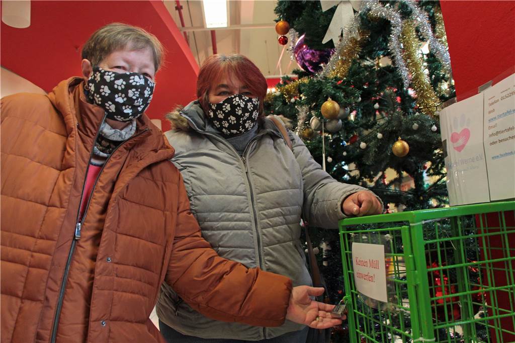 Große Sorgen bei Tiertafel Werne: „Weihnachten ist bei uns ausgefallen“ Renate Günter (l.) und Andrea Garthe von der Tiertafel kümmern sich um Katzen, Hunde und Co.